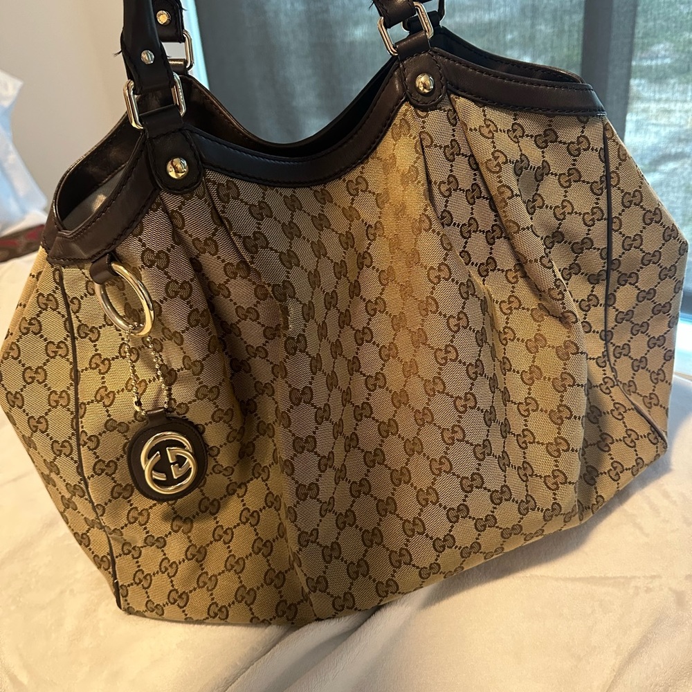 Like New - Gucci Sukey Tote GG Canvas and Wallet - Picture 4 of 9